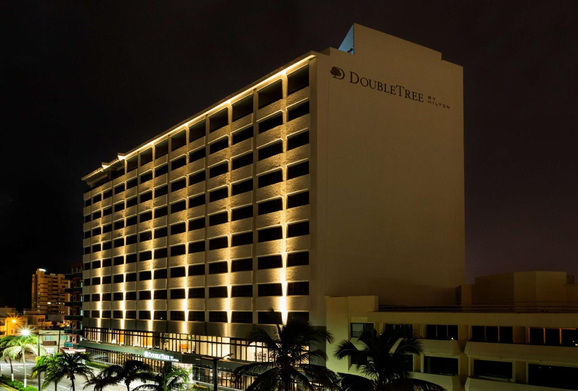 Doubletree By Hilton Veracruz Bagian luar foto
